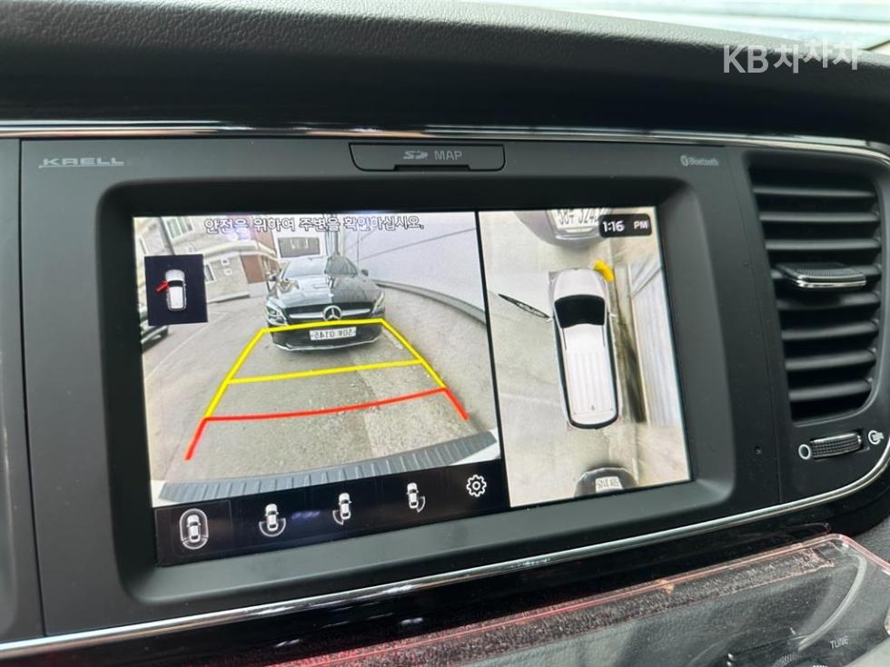 Kia Carnival — miniaturë 9