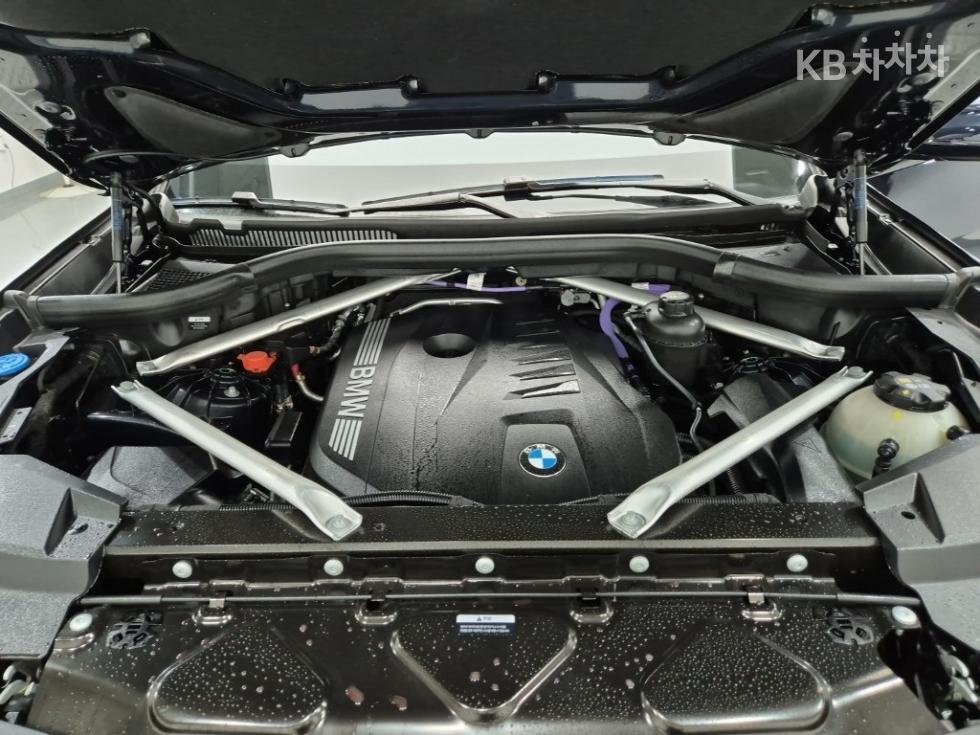 BMW X5 — miniaturë 5