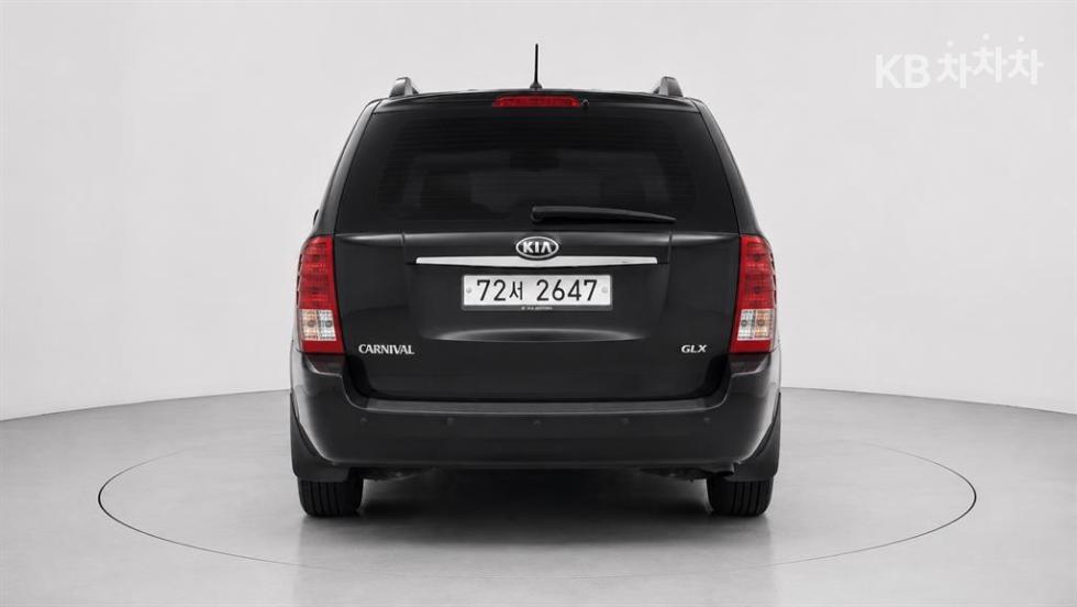 Kia Carnival — miniaturë 3