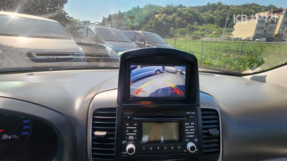 Kia Carnival — miniaturë 6