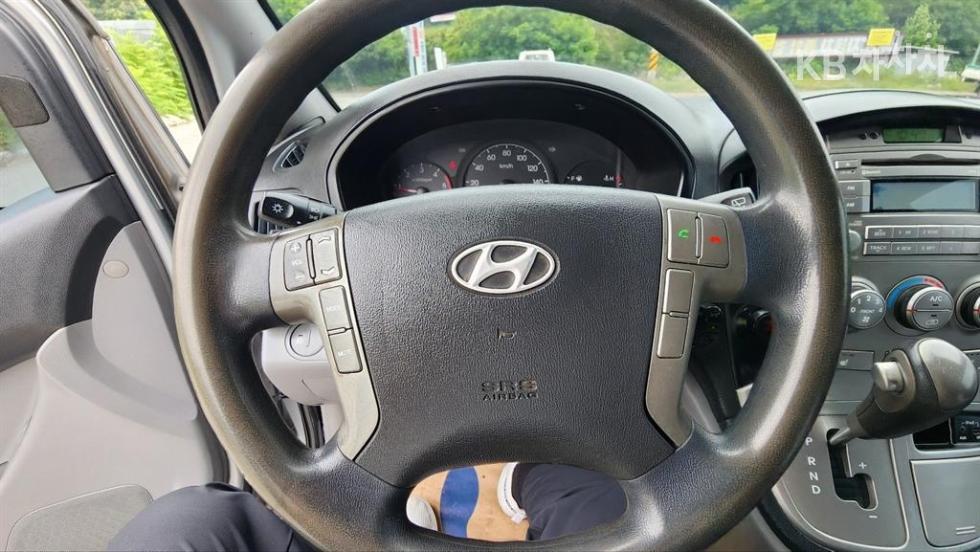 Hyundai Starex — miniaturë 10