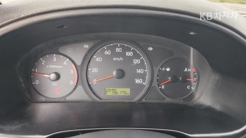 Hyundai Starex — miniaturë 11