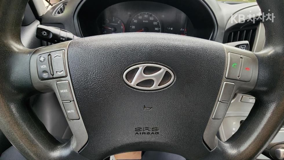 Hyundai Starex — miniaturë 16