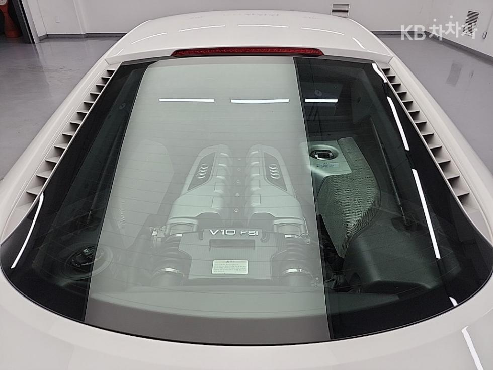 2012 Audi R8 photo