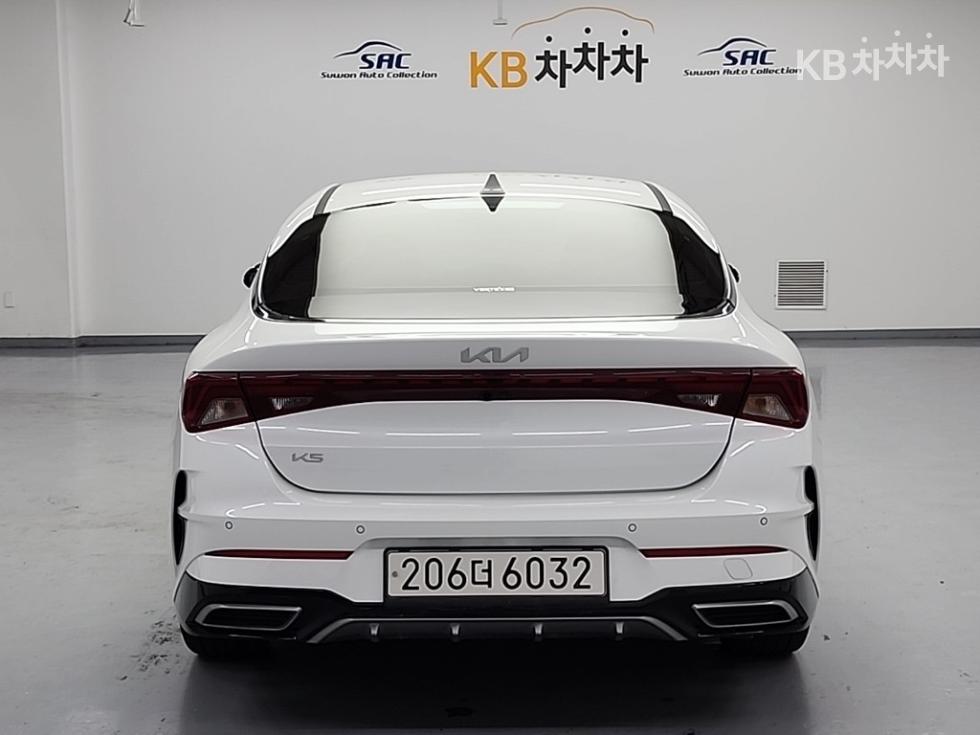 2023 Kia K5 3 photo