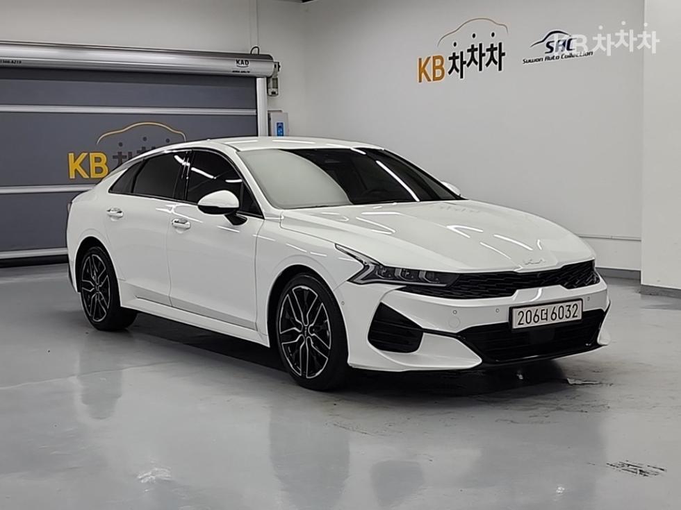 2023 Kia K5 3 photo
