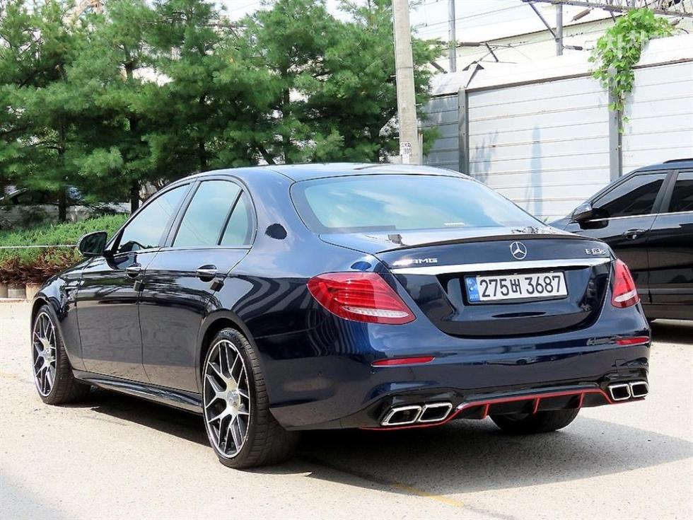 Mercedes-Benz E-klasse — miniaturë 3