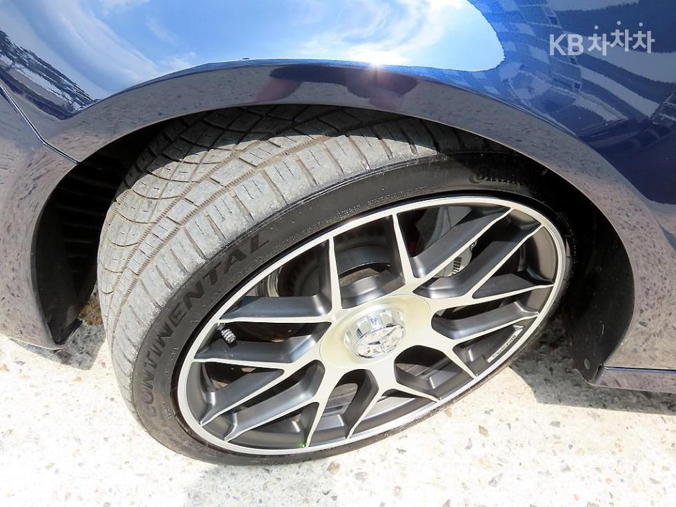 Mercedes-Benz E-klasse — miniaturë 20