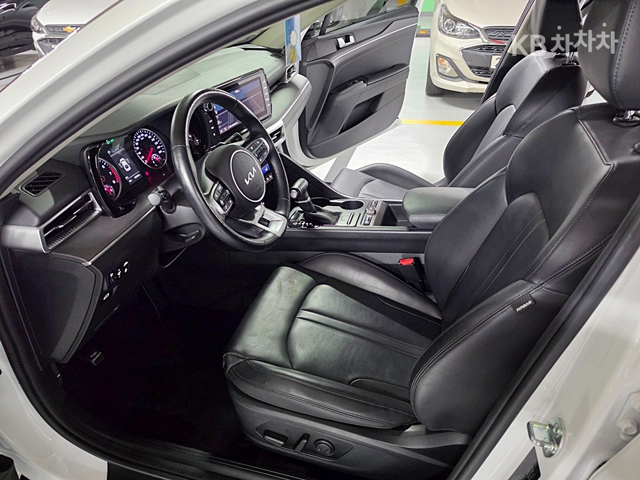 Kia K5 — miniaturë 5