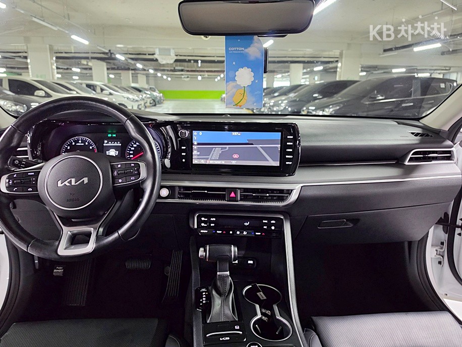 Kia K5 — miniaturë 11