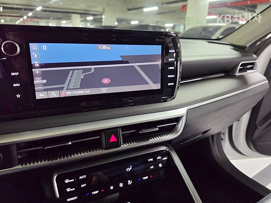 Kia K5 — miniaturë 13