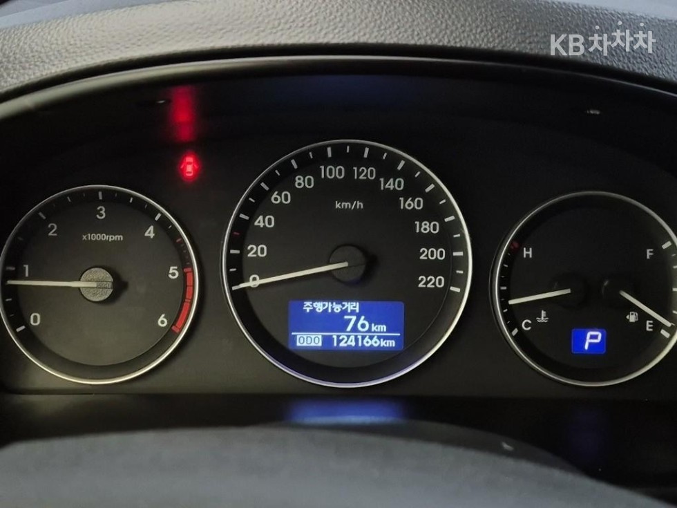 Hyundai Starex — miniaturë 5