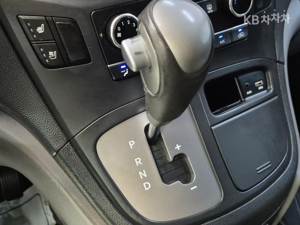 Hyundai Starex — miniaturë 10