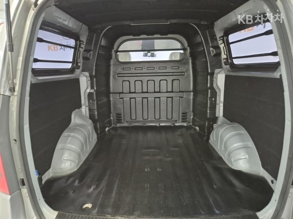 Hyundai Starex — miniaturë 12