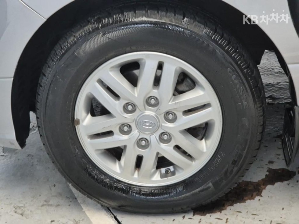 Hyundai Starex — miniaturë 13