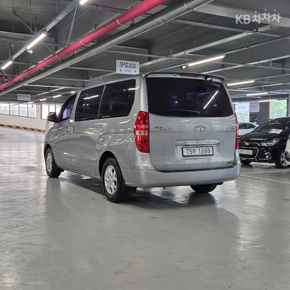 Hyundai Starex — miniaturë 4