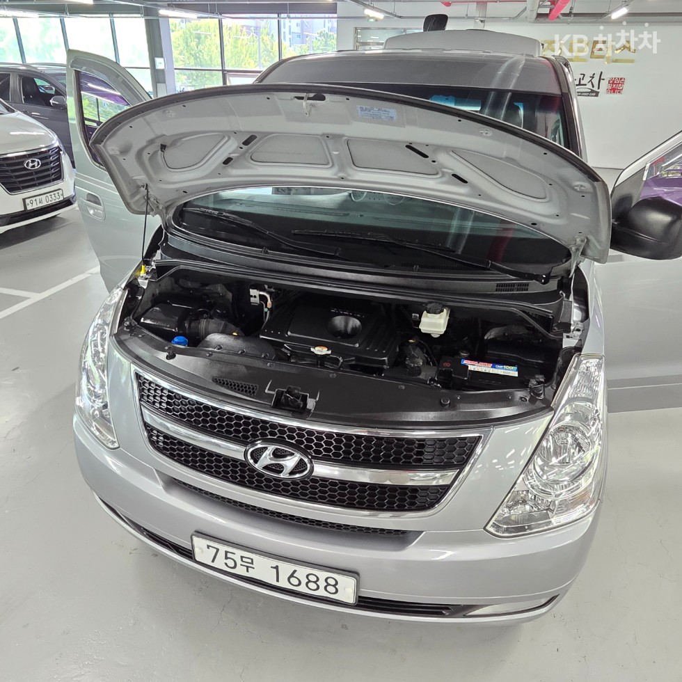 Hyundai Starex — miniaturë 5