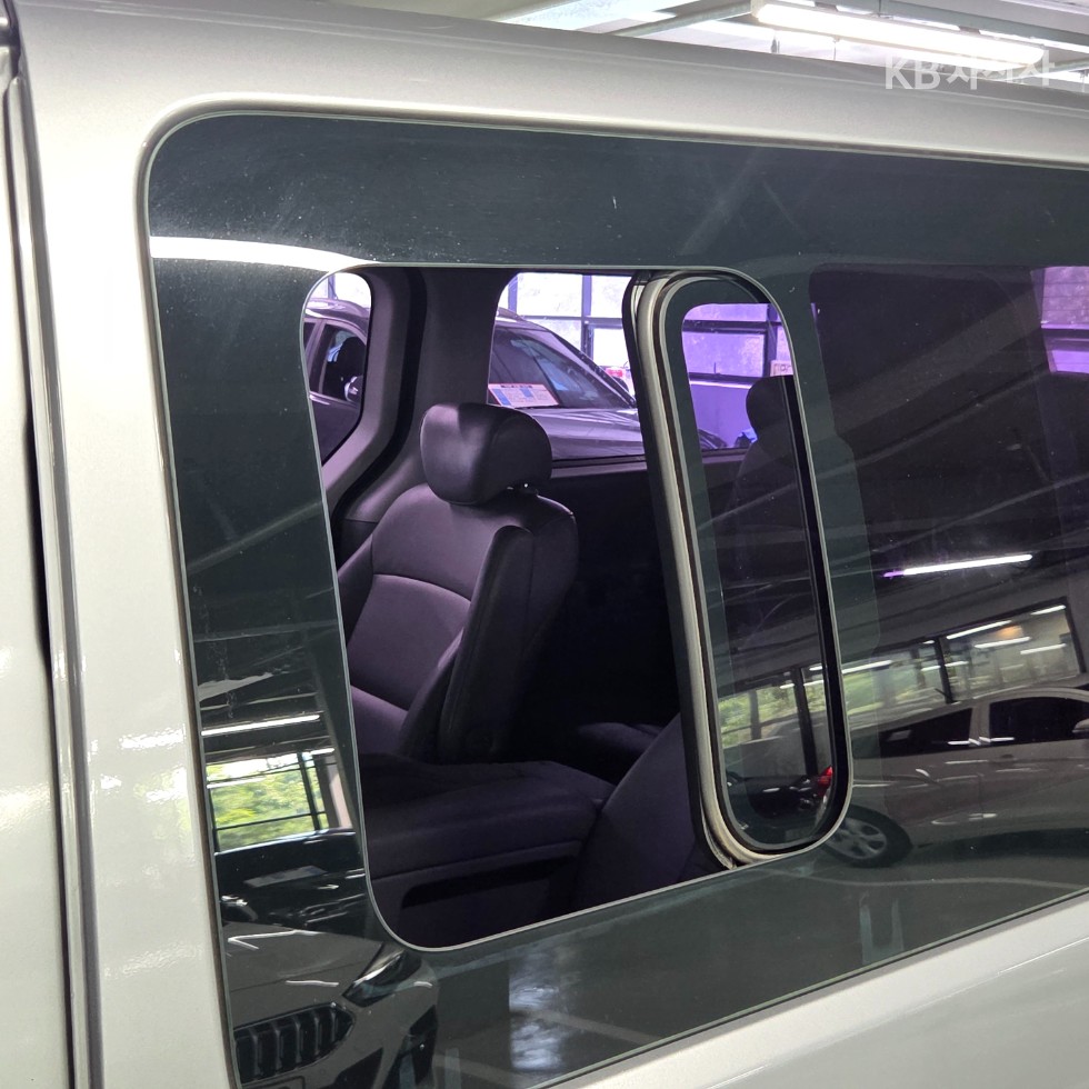 Hyundai Starex — miniaturë 17