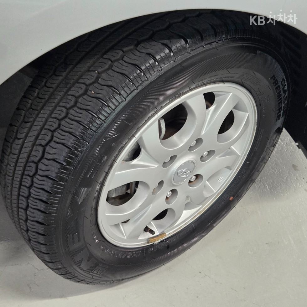 Hyundai Starex — miniaturë 22
