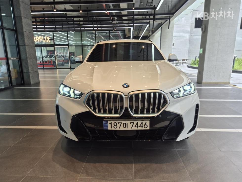 BMW X6 — miniaturë 2