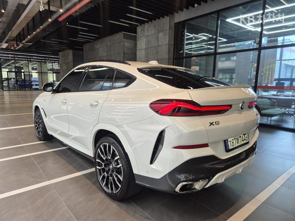 BMW X6 — miniaturë 5