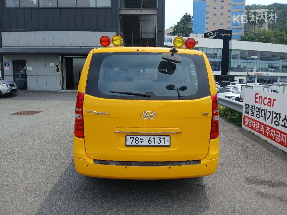 Hyundai Starex — miniaturë 4