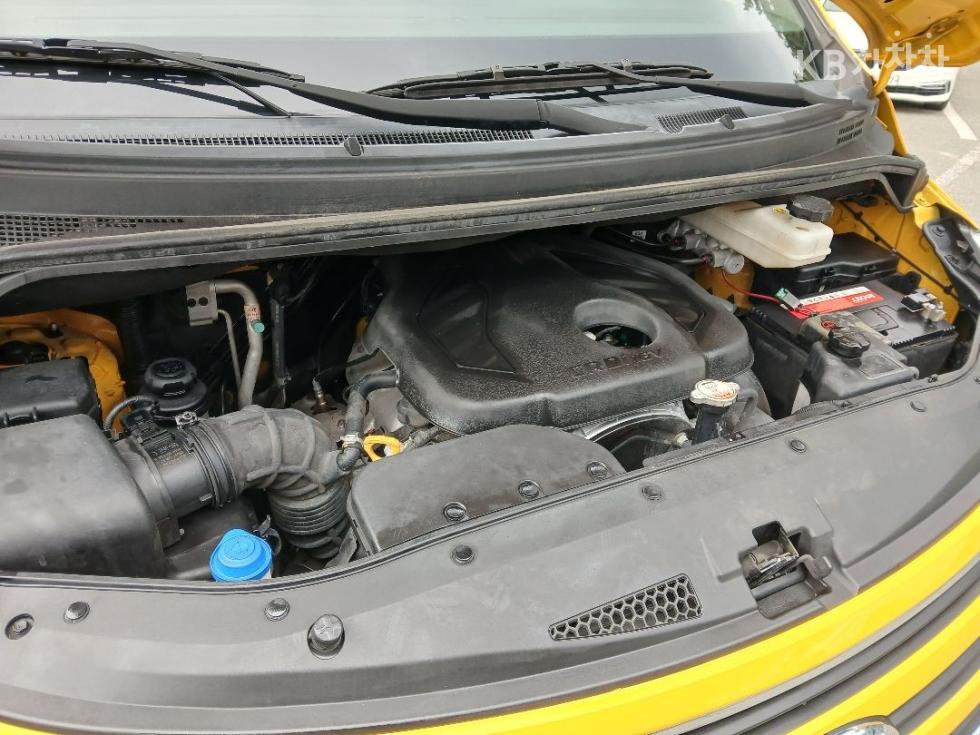 Hyundai Starex — miniaturë 11
