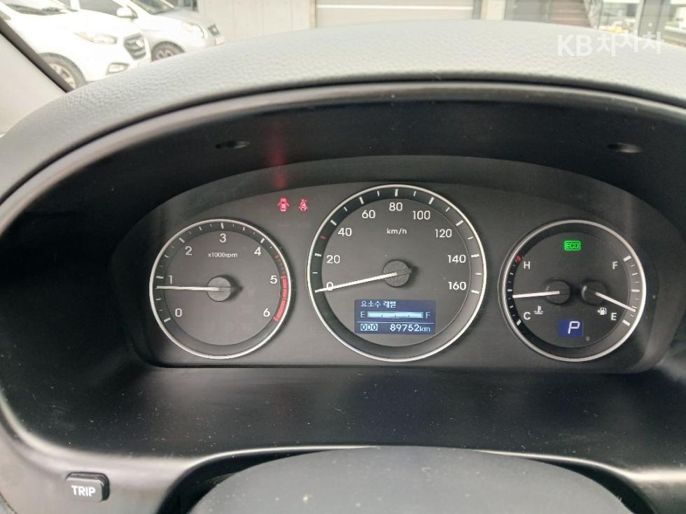 Hyundai Starex — miniaturë 12