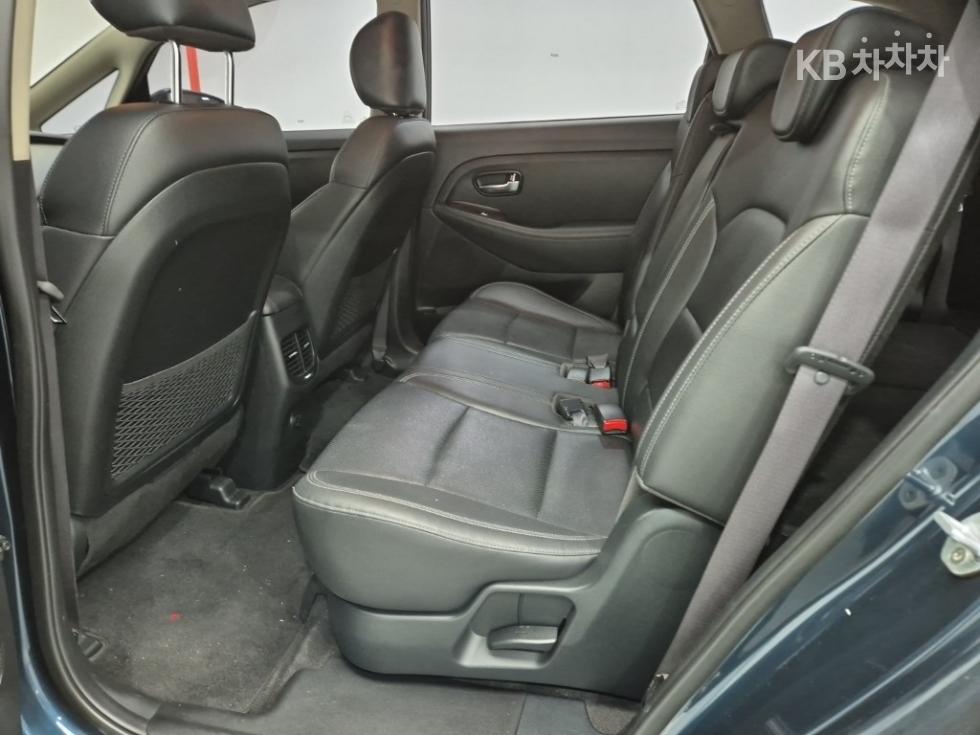 Kia Carens — miniaturë 12