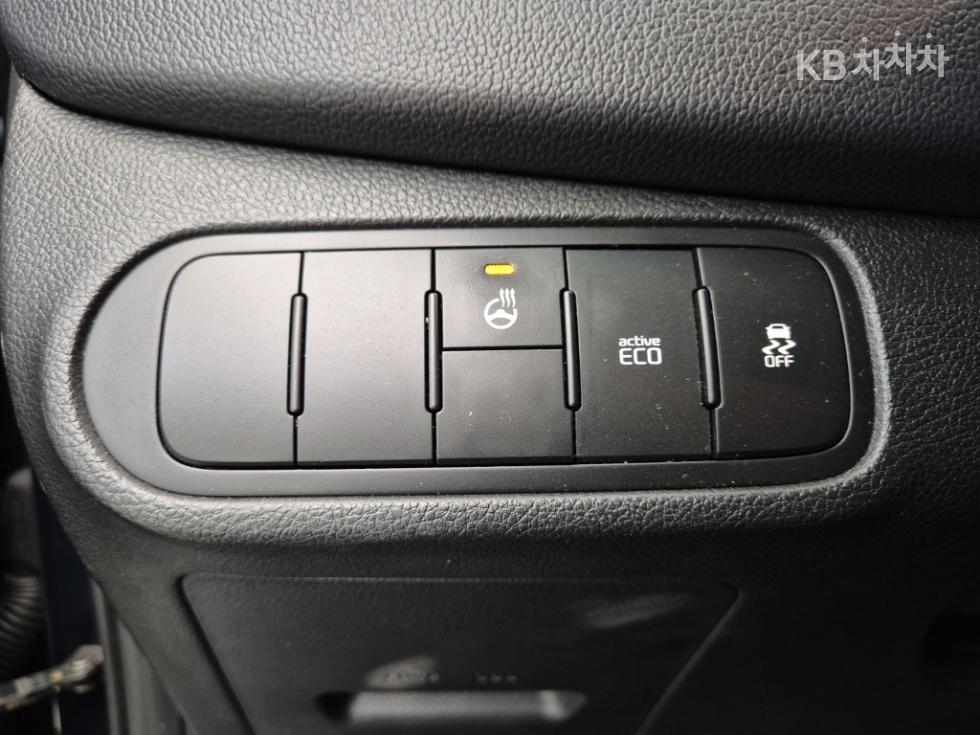 Kia Carens — miniaturë 16