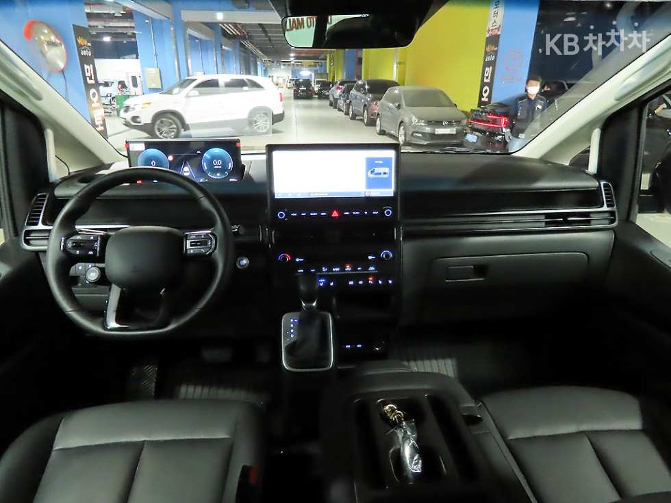 Hyundai Staria — miniaturë 5