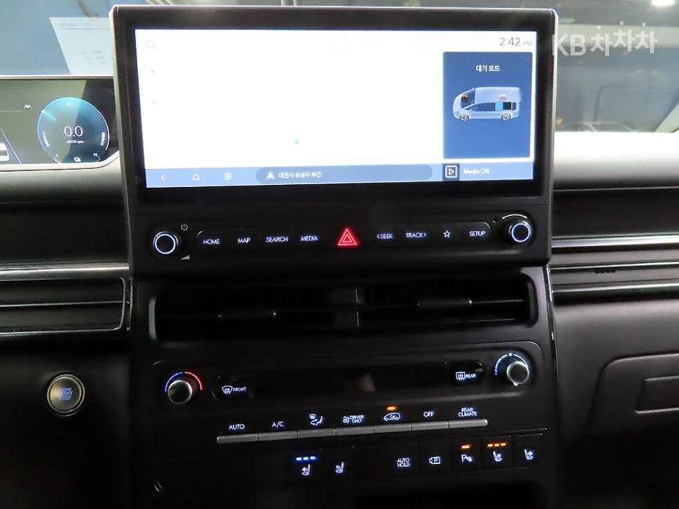 Hyundai Staria — miniaturë 13