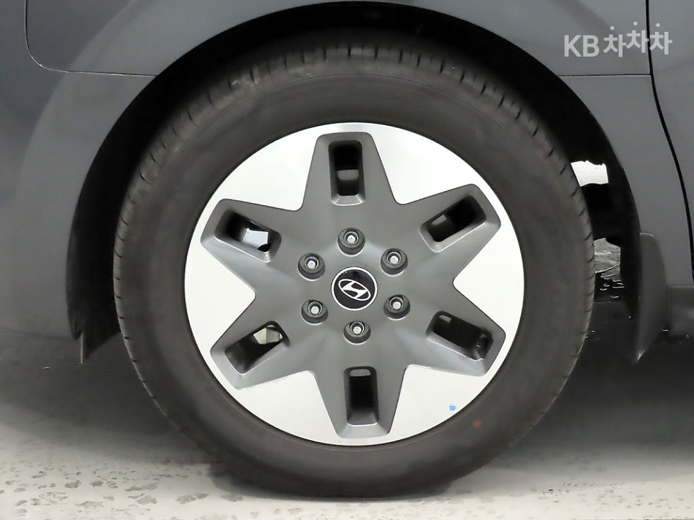 Hyundai Staria — miniaturë 20