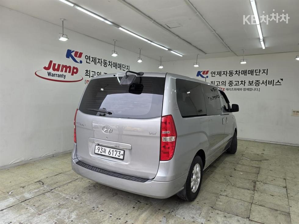 Hyundai Starex — miniaturë 4