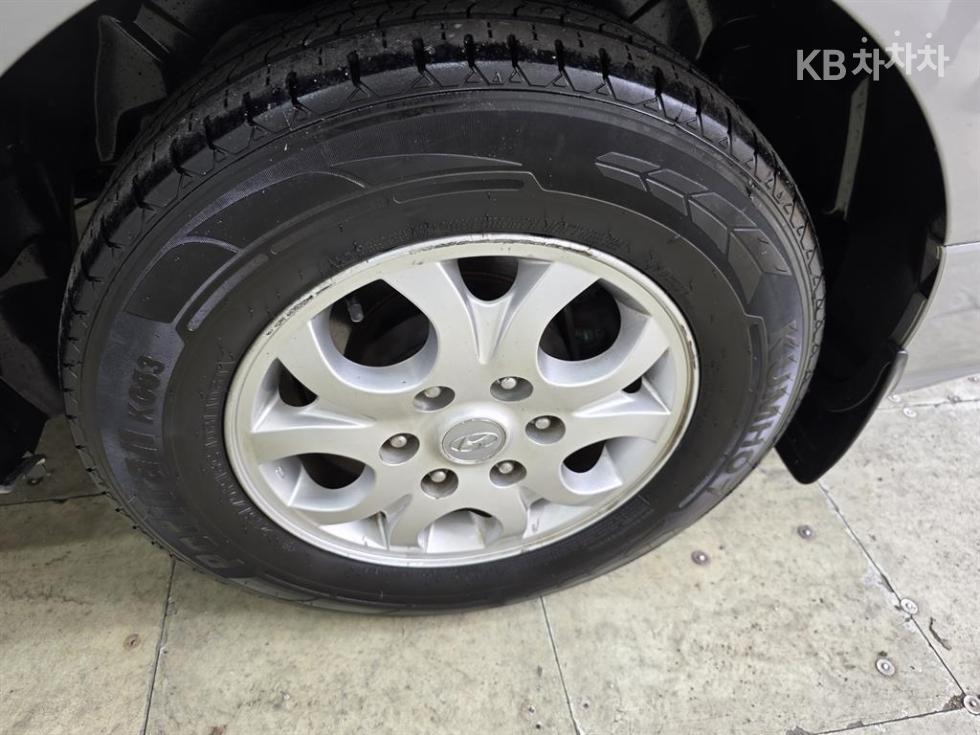 Hyundai Starex — miniaturë 9