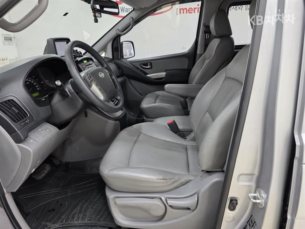 Hyundai Starex — miniaturë 10