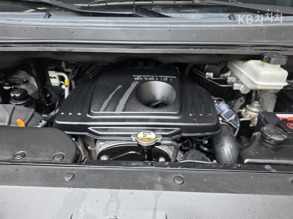 Hyundai Starex — miniaturë 13
