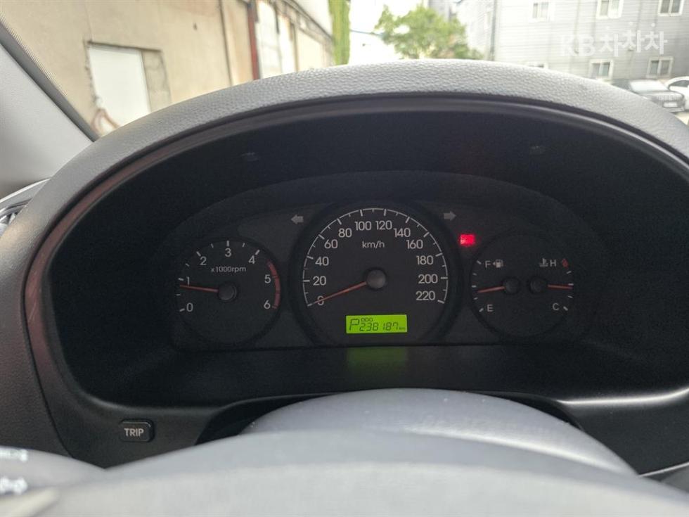 Hyundai Starex — miniaturë 15
