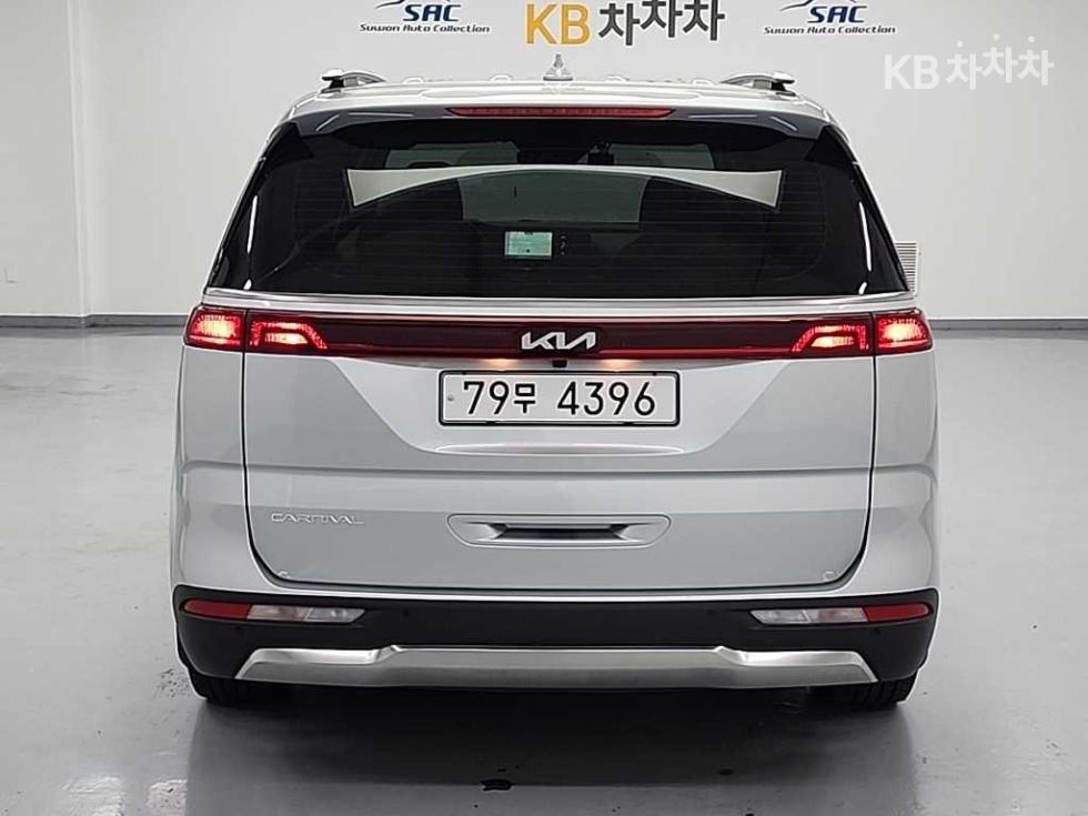 Kia Carnival — miniaturë 3