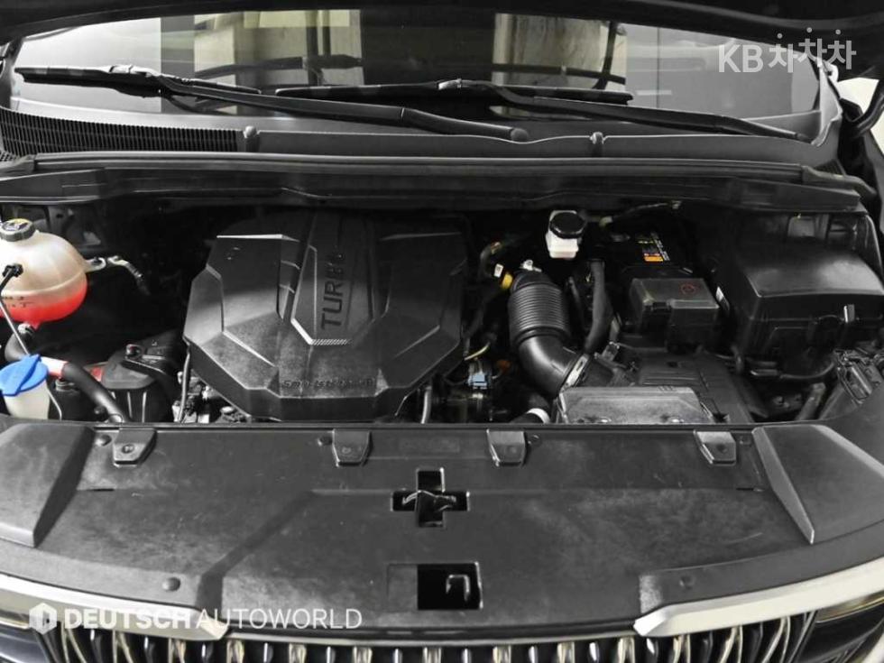 Kia Carnival — miniaturë 6