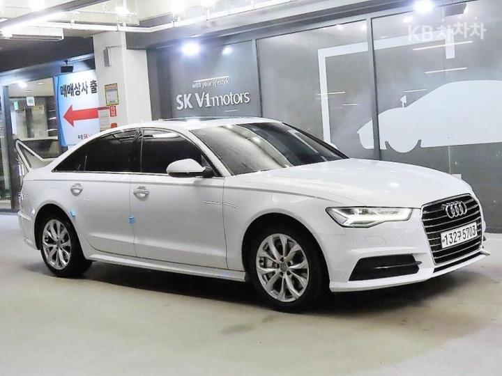 Audi A6 40 TFSI — foto 1