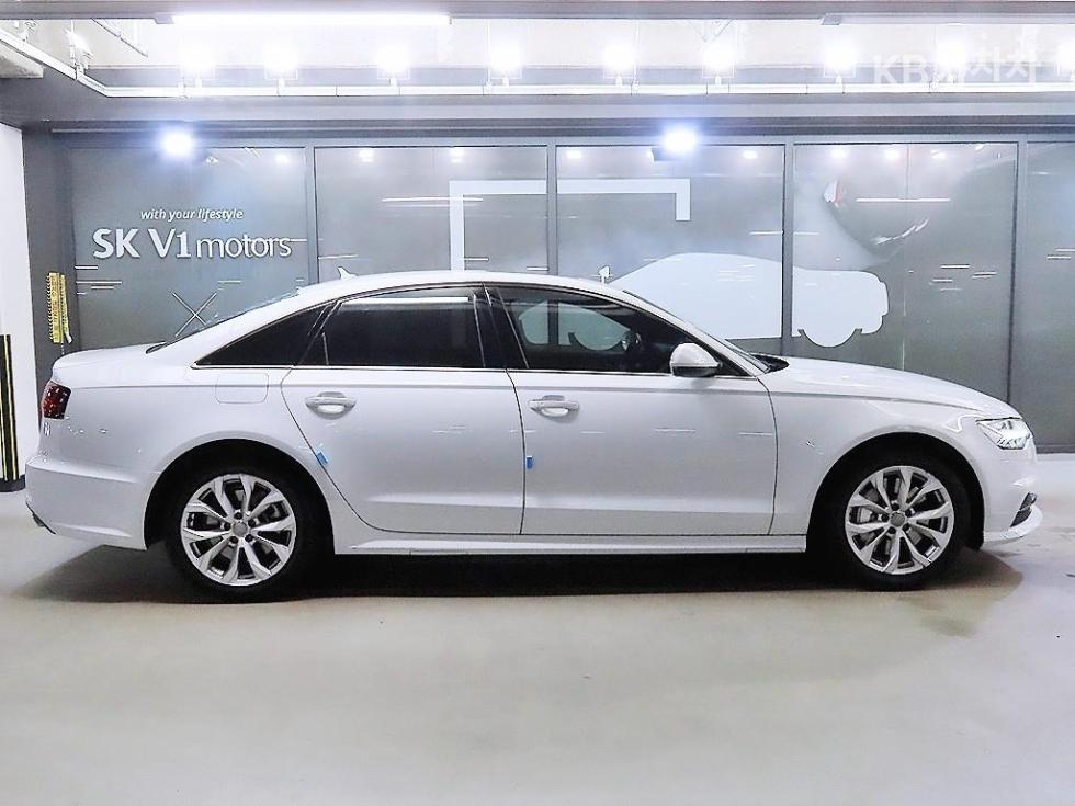 Audi A6 — miniaturë 3
