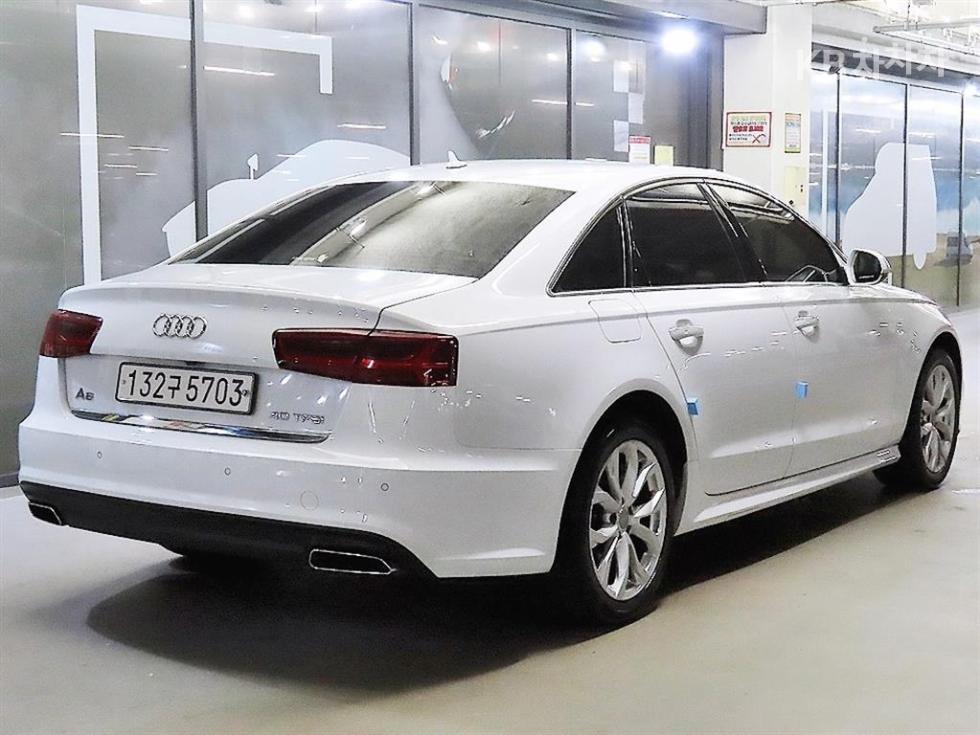 Audi A6 — miniaturë 4