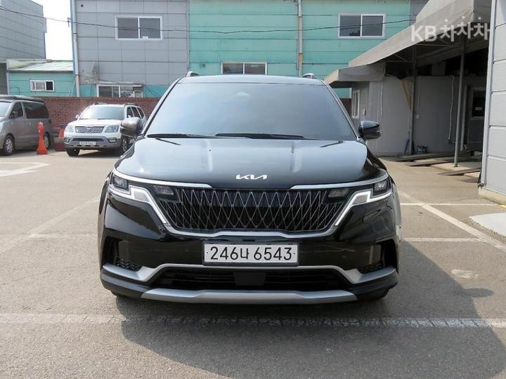 Kia Carnival D2.2 9인승 프레스티지 — foto 1