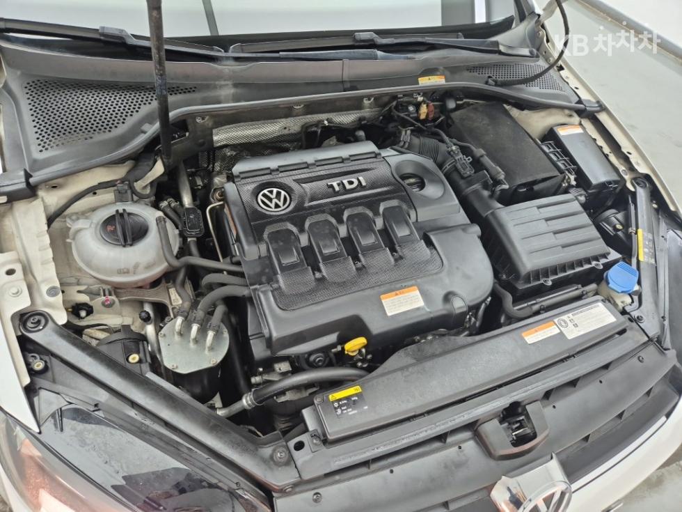 Volkswagen Golf — miniaturë 6