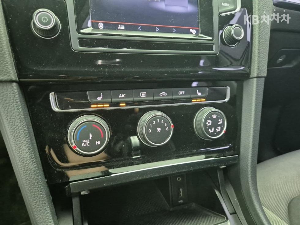 Volkswagen Golf — miniaturë 10