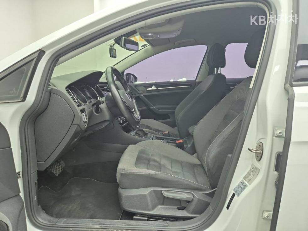Volkswagen Golf — miniaturë 11