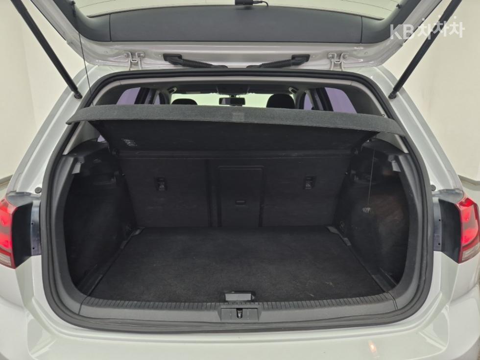 Volkswagen Golf — miniaturë 18