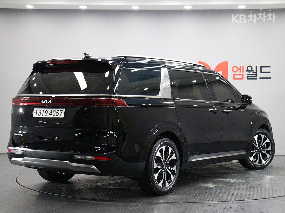 Kia Carnival — miniaturë 3