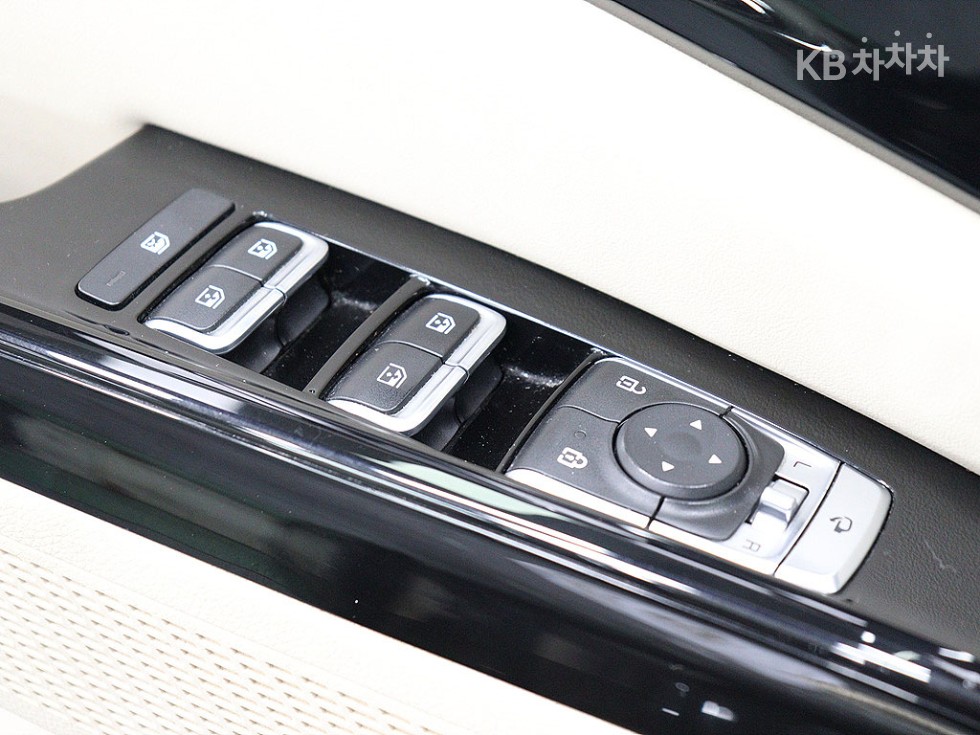 Kia Carnival — miniaturë 13